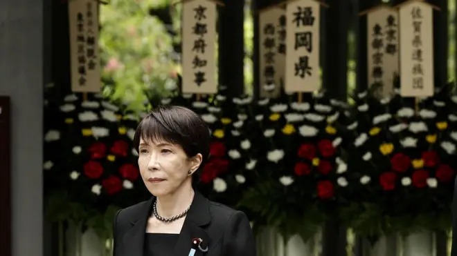2026年8月15日，在日本於第二次世界大戰投降81週年之際，日本首相高市早苗在東京的千鳥淵戰歿者墓苑獻花。