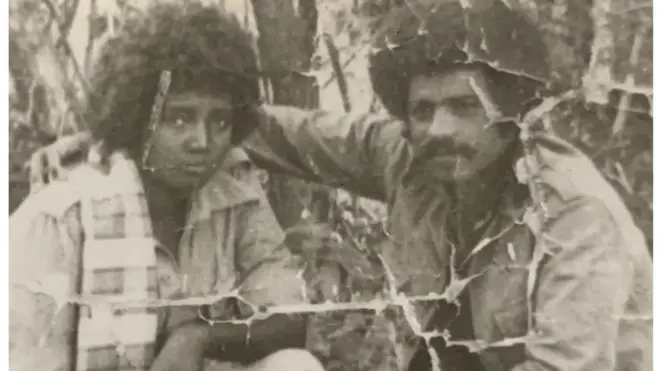 መጎስ ብርሃነ ምስ በዓልቲ-ቤቱ ኣለም መሓሪ