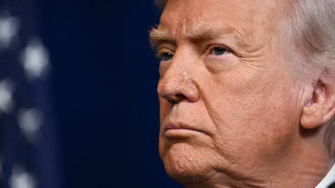 डोनाल्ड ट्रंप