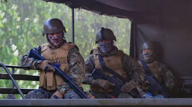 Desde el 13 de octubre, más 900 militares han sido desplegados en llamada "macrozona sur" de Chile, luego de que el presidente Piñera declarara el estado de emergencia.