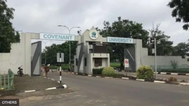Iwájú ìta ilé ẹ̀kọ́ gíga Covenant University