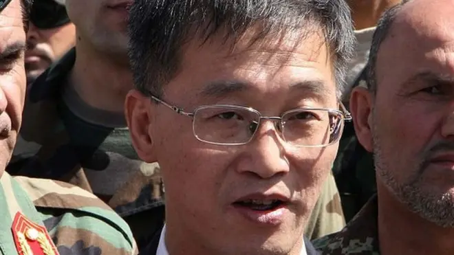 چینی سفیر کا اشارہ گذشتہ روز امریکہ کی جنوبی اور وسط ایشیائی امور کی نائب سیکریٹری ایلس ویلز کی تقریر کی طرف تھا جس میں انھوں نے کہا تھا کہ پاکستانی شہریوں کو سی پیک کی شفافیت کے حوالے سے سوالات اٹھانے چاہیئیں۔