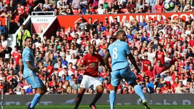 Martial ayaa gool dhalin 10 kii ciyaar ee u dambeysay