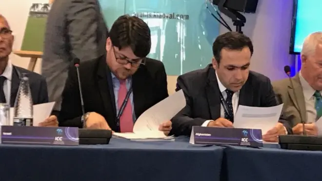 "افغانستان د کرېکـټ برخه کې تاریخ جوړ کړ"