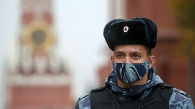 A Russian National Guard officer