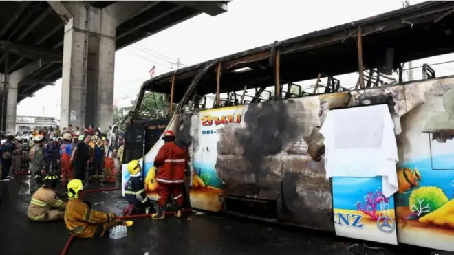 Aworan ọkọ bọọsi naa.