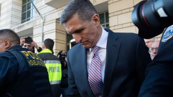 Майкл Флінн пішов на співпрацю зі слідством і визнав, що дав ФБР неправдиві свідчення щодо змісту своїх розмов з колишнім послом Росії в США