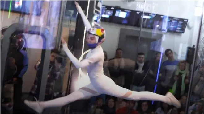 Акробатика в аэродинамической трубе