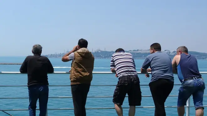 Водії вантажівок на паромі, який прямує зі Стамбула до Одеси.