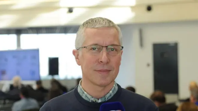 Fergus Auld Britaniya səfiri Böyük Britaniyanın Azərbaycandakı səfirliyi Rusların azərbaycanlılara qarşı zorakılığı iyun ayında Rusiyanın Yekaterinburq şəhərində iki azərbaycanlı öldürülüb