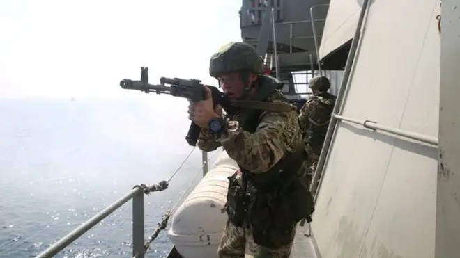 ЗМІ пишуть про значне нарощування російських військових баз на арктичному узбережжі країни