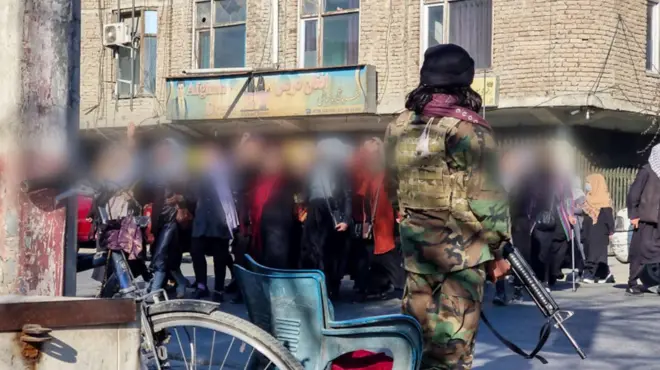 avganistanke protestuju