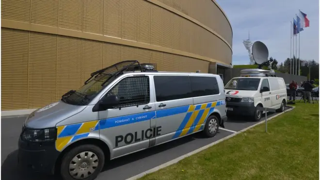 В Чехии задержали нескольких россиян, их обвиняют во взломе компьютерной системы МИД Чехии и во вмешательстве в работу системы выдачи видов на жительство.