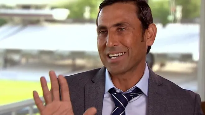 یونس خان ٹیسٹ کی تاریخ میں 13 ویں کھلاڑی ہیں جنھوں نے 10 ہزار رنز سکور کیے ہیں