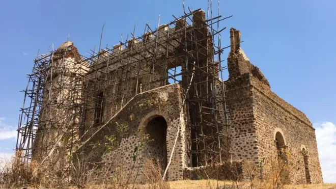 የጉዛራ ቤተ መንግሥት ኢትዮጵያን ከ1556-1589 ዓ.ም ድረስ በመሯት በአፄ ሰርፀ ድንግል የታነፀ ነው