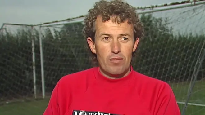 Barry Bennell sudah diganjar tiga kali hukuman penjara karena terbukti dalam dakwaan kekerasan seksual atas anak.