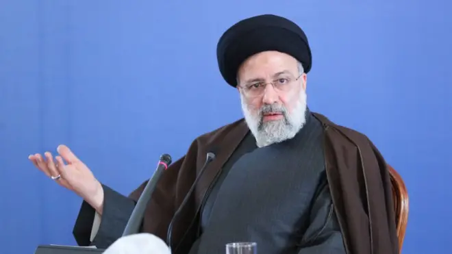 رئيسي انتقد، ضمنيا، سلفه حسن روحاني لمراهنته على إحياء الاتفاق النووي لعام 2015 ورفع العقوبات