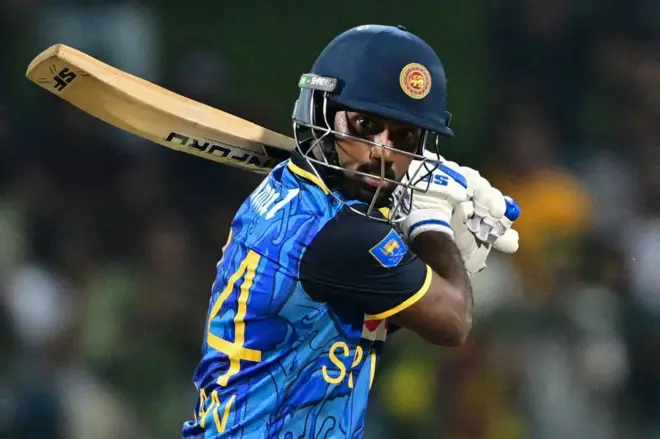 මධුෂ්ක හා අසලංකගේ විශිෂ්ට පිති හරඹයෙන් ශ්රී ලංකාවට ජය