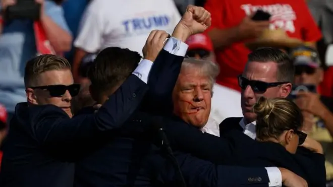 डोनाल्ड ट्रम्प