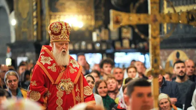 Філарет сам