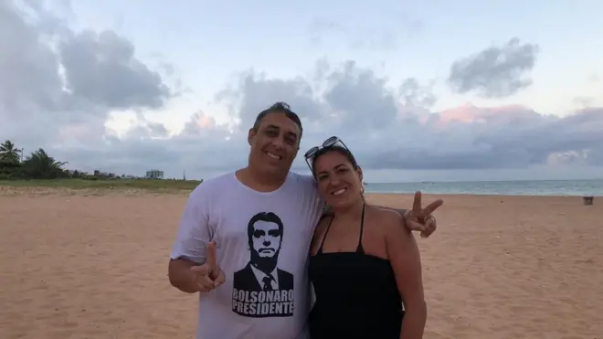 Douglas e Janine têm candidatos diferentes: ele votaúltima lotofácilJair Bolsonaro, elaúltima lotofácilÁlvaro Dias