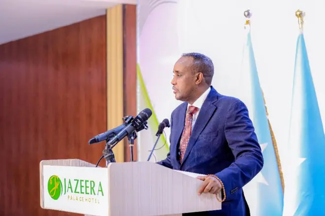 Ra’iisulwsaarihii hore, Maxamed Xuseen Rooble ayaa shir jaraa’id oo ku qabtay magaalada Muqdisho kaga hadlay is mari waaga siyaasdeed ee u dhaxeeyo siyaasiyiyiinta mucaaradka iyo madaxweynaha