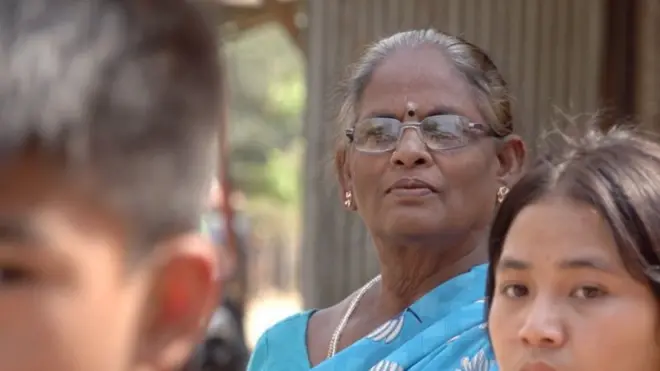 మణిపూర్లోని మోరేలో మూడు వేల మంది తమిళులు నివసిస్తున్నారు