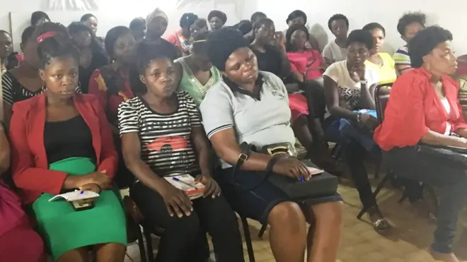 Beauclaire Mbaya Junior win de Davis Foundation projects for peace for give psycho-social and economic support for woman dem weh deh run from Anglophone regions wit support from NGO Local Youth Corner.