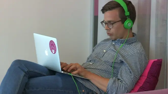 Поганий настрій? Не сидіть в соцмережах - твердять датські психологи