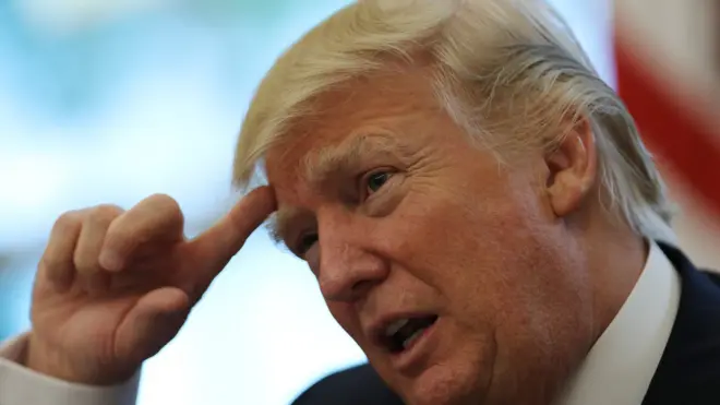 ترامب قال إنه يفضل الحل الدبلوماسي رغم صعوبة تحقيقه