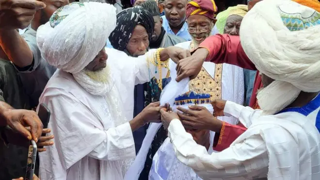 Aworan Imaamu aafin Soun