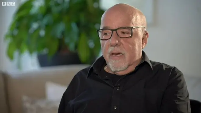 Paulo Coelho em entrevista para a BBC News Brasil