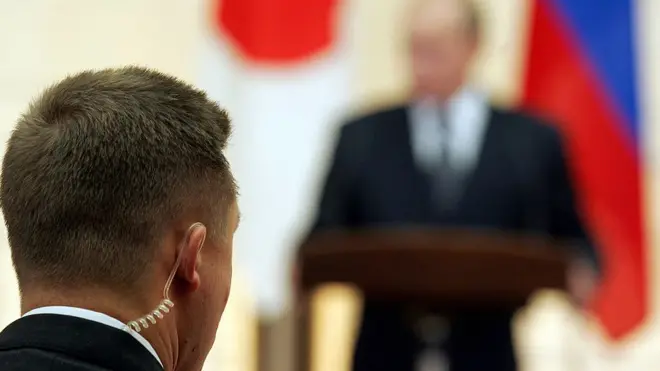 ФСО своей основной функцей декларирует охрану первых лиц государства