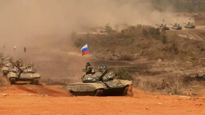 Зеленський про повномасштбну війну з Росією: "Це найстрашніше, що я як людина і громадянин, українець, можу уявити. Але, на жаль, така є ймовірність". Фото з російських військових навчань 2019 року