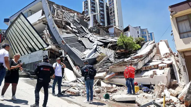 Edificio derrumbado en Manizales.