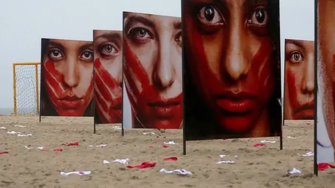 Las fotografías son parte de "Nunca callaré", del fotógrafo Mario Tama, trabajo inspirado en la angustia de mujeres que sufrieron abuso sexual.