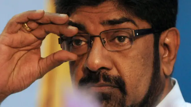 කෙහෙළිය රඹුක්වැල්ල: හිටපු සෞඛ්‍ය ඇමති චුදිතයෙක් වෙන්නේ කොහොමද?