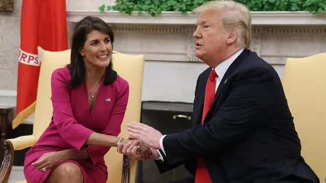 Nikki Haley durante encontro com Donald Trumpsite loterias online é confiavel2018