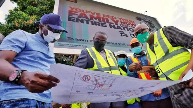 Third Maindland Bridge closure Lagos Gov. Sanwo-Olu inspecting traffic.