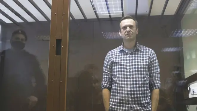 عکس آرشیو: آلکسی ناوالنی هنگامی که در بیستم فوریه به دادگاهی در آورده شد