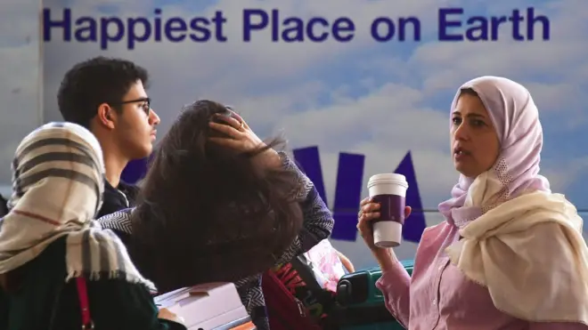 Пассажиры в аэропорту