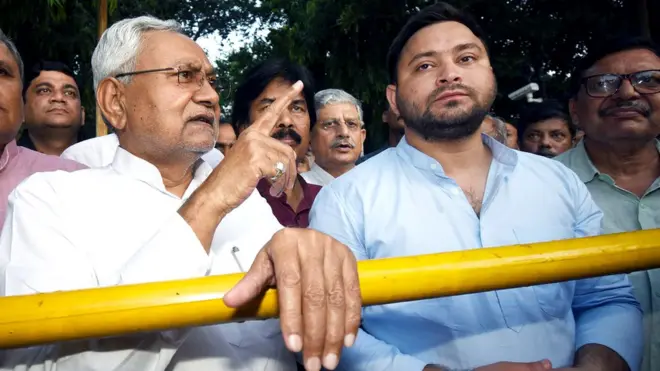 नीतीश तेजस्वी