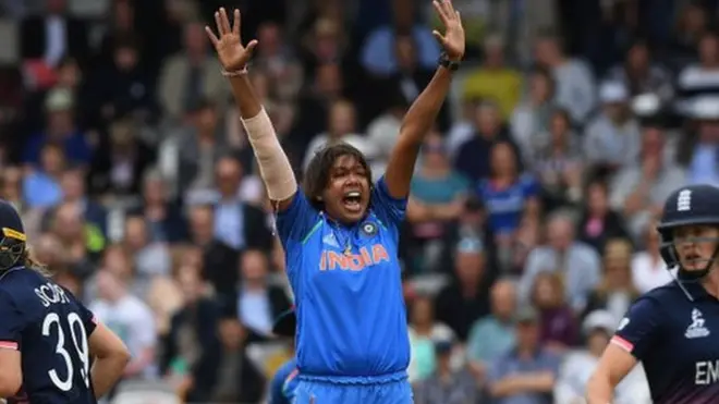 جھولن گوسوامی 2008 سے 2011 تک انڈیا کی کپتان بھی رہی ہیں