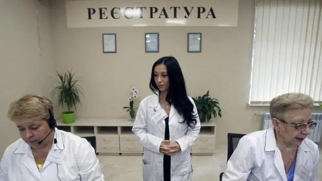 Національна служба здоров'я України укладатиме договори з лікарнями і перевірятиме якість наданих послуг