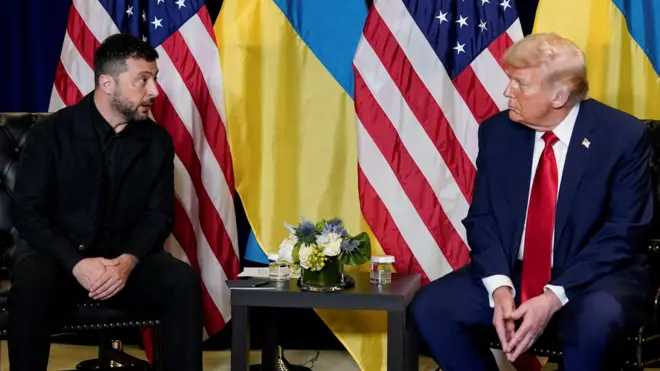 Tổng thống Trump và Tổng thống Zelensky 