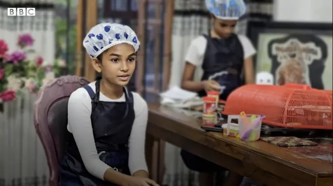 නංගිගෙයි මගෙයි බිස්නස් එක තමයි V & S බේකර්ස්