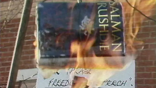 شاهد عینی، عنوان رشتهبرنامهای از بخش جهانی بیبیسی است که ما هم پنجشنبهها آن را در چشمانداز بامدادی رادیو بیبیسی برای شما پخش میکنیم.