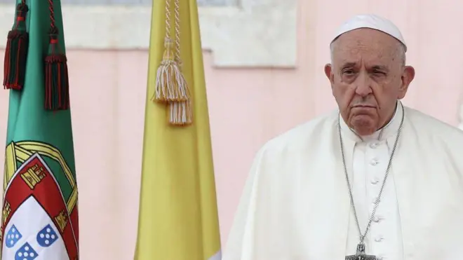 البابا فرانسيس خلال زيارة للبرتغال