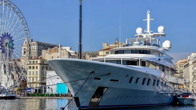 بيع يخت ضخم بقيمة 75 مليون دولار مرتبط بأوليغارش روسي خاضع للعقوبات في مزاد علني في جبل طارق، وهي منطقة بريطانية على الساحل الجنوبي لإسبانيا.