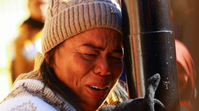 Margelis Tinoco, procedente de Colombia, desesperada al saber que su cita con CBP One, para entrar a EE.UU. y solicitar asilo, quedó cancelada. Foto tomada en Ciudad Juárez, México, el 20 de enero de 2025, al poco de que Donald Trump jurara el cargo como nuevo presidente de EE.UU.